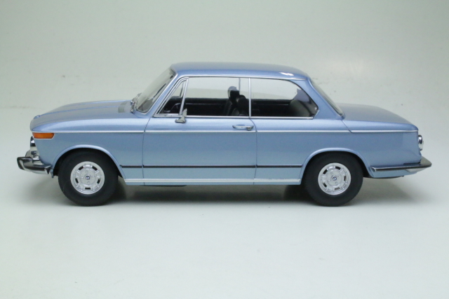 BMW 2002Ti 1971, vaaleansininen