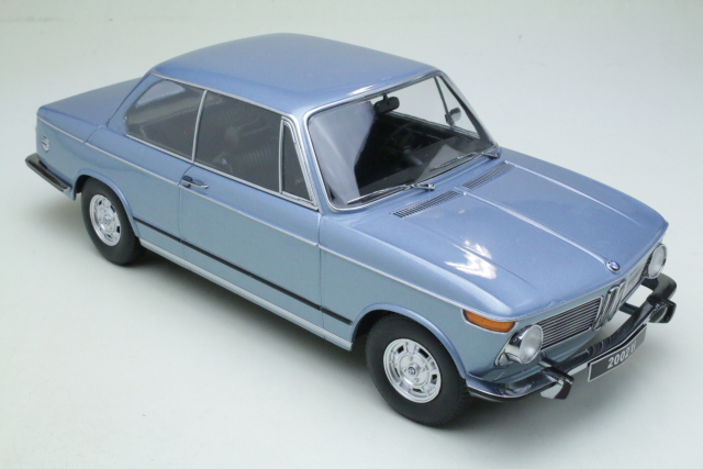 BMW 2002Ti 1971, vaaleansininen