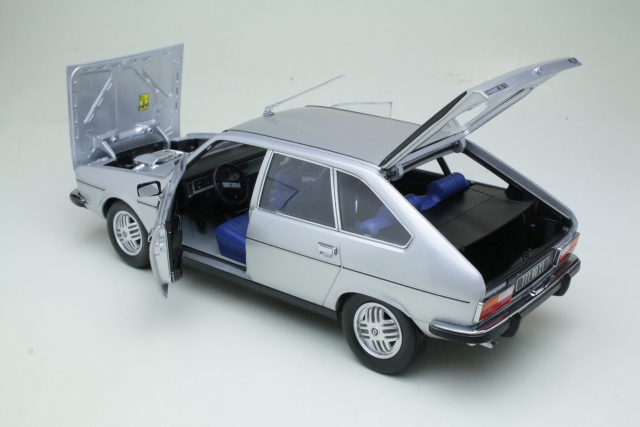Renault 30TX 1979, silver