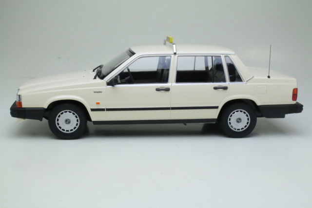 Volvo 740GL 1986 "Taxi Germany"