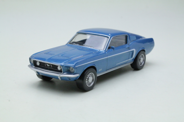 Ford Mustang GT Fastback 1968, blue