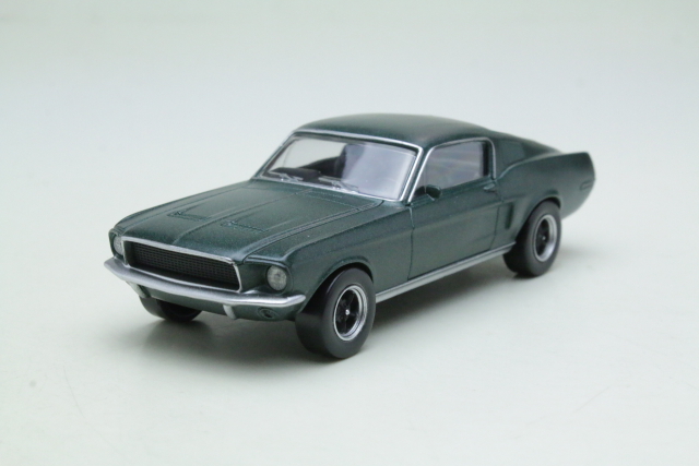 Ford Mustang GT Fastback 1968, tummanvihreä