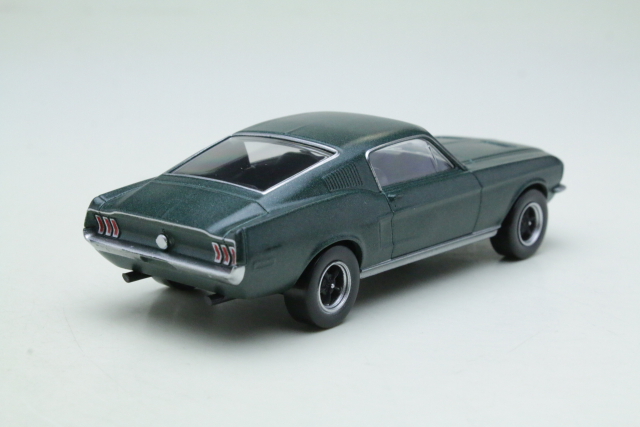 Ford Mustang GT Fastback 1968, dark green