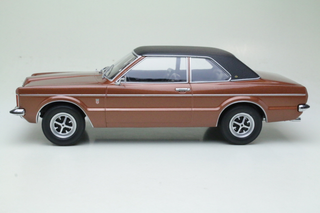 Ford Taunus GXL 1971, ruskea/musta