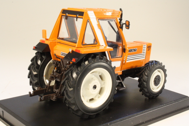Fiat 880 DT 1979, orange