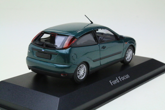 Ford Focus 2d 1998, green
