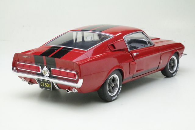 Ford Mustang Shelby GT500 Coupe 1967, punainen/musta - Sulje napsauttamalla kuva