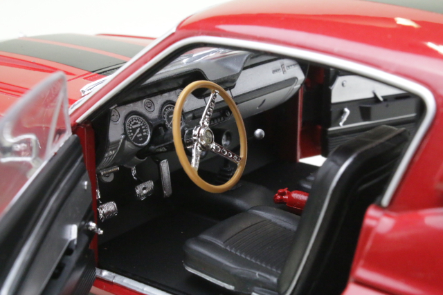Ford Mustang Shelby GT500 Coupe 1967, punainen/musta