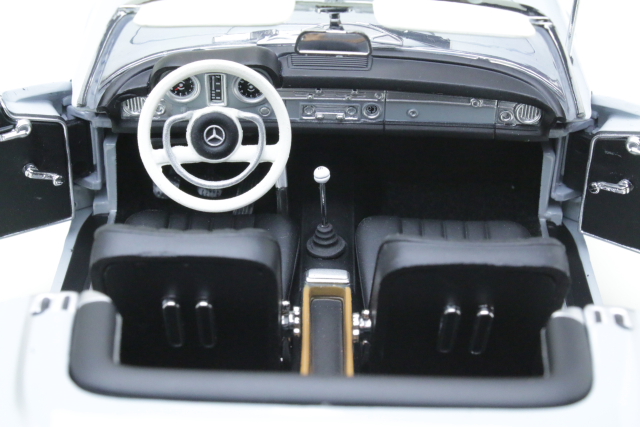 Mercedes 230 SL 1963, grey