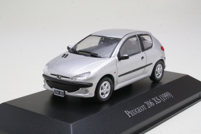 Peugeot 206 XS 1999, silver