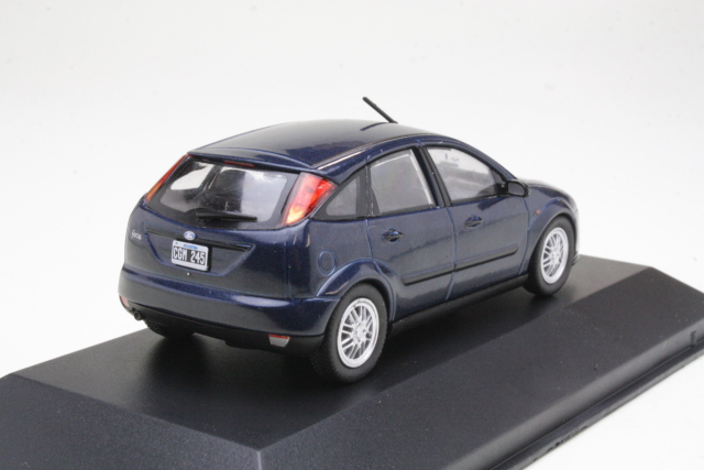Ford Focus CLX 1998, dark blue