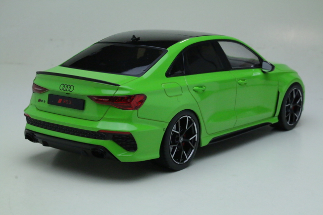 Audi RS3 Limousine 2022, green