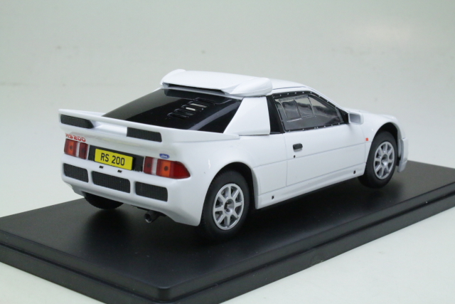 Ford RS200 1984, valkoinen