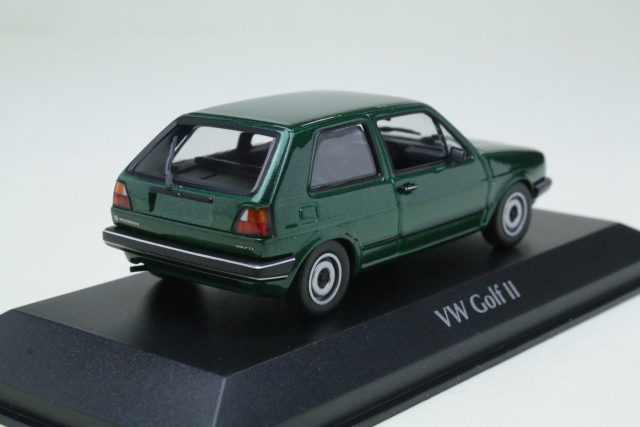 VW Golf 2 1985, tummanvihreä