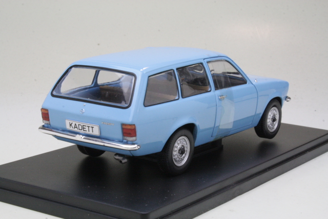 Opel Kadett C Caravan 1973, vaaleansininen