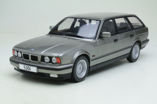 BMW 525i (e34) Touring 1991, grey