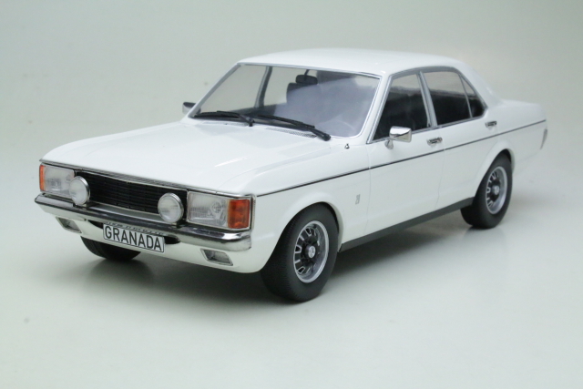 Ford Granada Mk1 1975, valkoinen