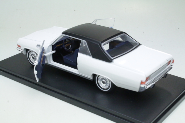 Opel Diplomat A Coupe 1965, white/black