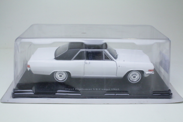Opel Diplomat A Coupe 1965, white/black
