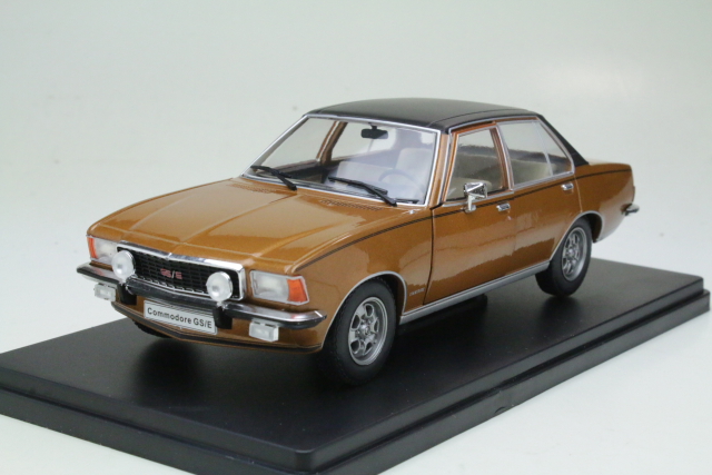 Opel Commodore B GS/E 1972, ruskea