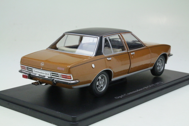 Opel Commodore B GS/E 1972, ruskea