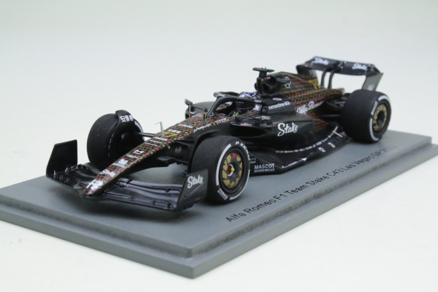 Alfa Romeo C43, Las Vegas GP 2023, V.Bottas, no.77