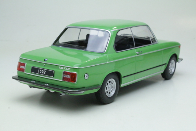 BMW 1502 1974, green