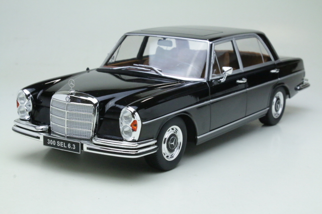 Mercedes 300SEL 6.3 (w108) 1967, musta
