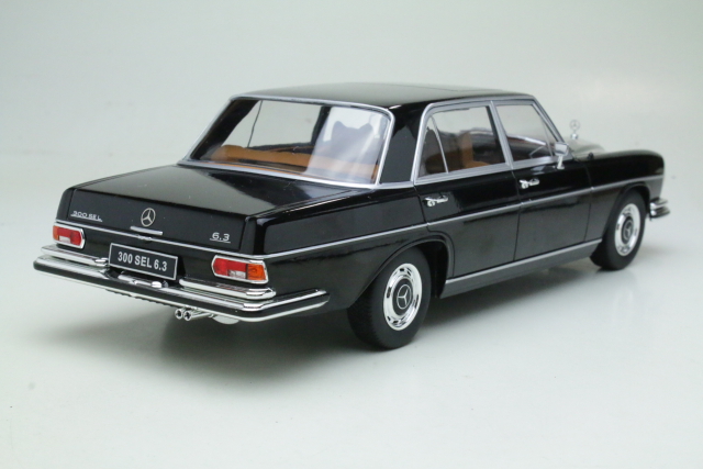 Mercedes 300SEL 6.3 (w108) 1967, musta