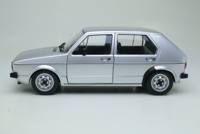 VW Golf 1 L 1983, silver