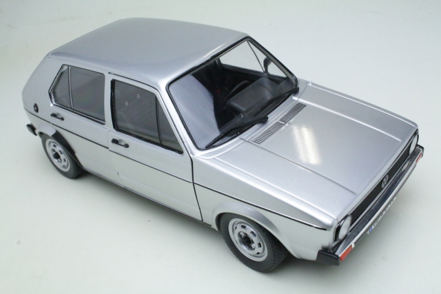 VW Golf 1 L 1983, silver