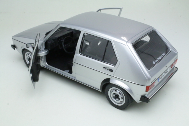VW Golf 1 L 1983, silver