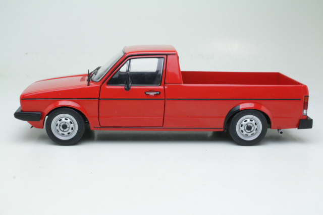 VW Caddy Mk1 1982, red
