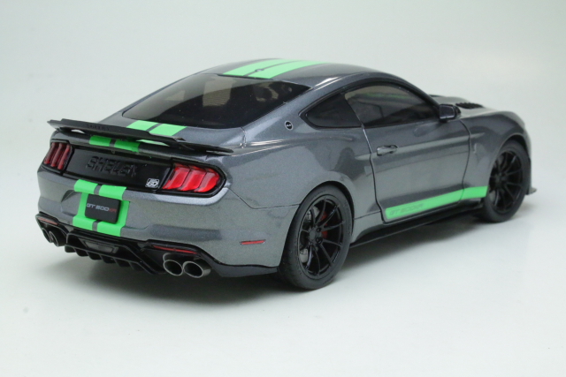 Ford Mustang Shelby GT500 Coupe 2023, grey/green