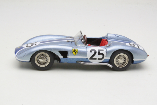 Ferrari 500TR, GP Sweden 1957, C.Lincoln/H.Hietarinta, no.25