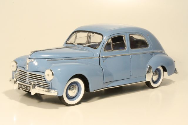 Peugeot 203 1954, sininen