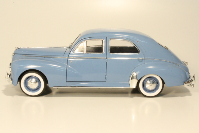 Peugeot 203 1954, sininen