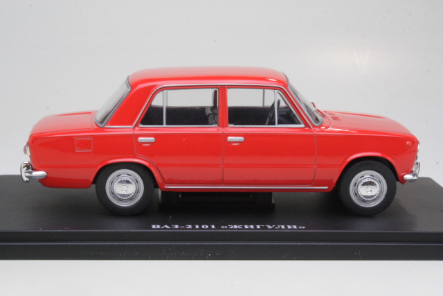 Lada 1200 (2101) 1970, punainen