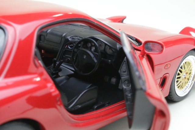 Mazda RX-7 FD RS Coupe 1994, punainen