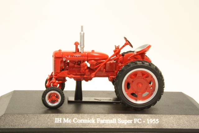 IH Mc Cormick Farmall Super FC 1955, punainen - Sulje napsauttamalla kuva