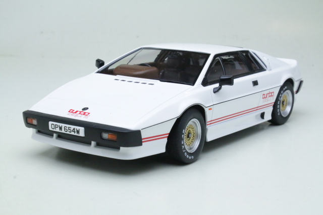 Lotus Esprit Turbo 1981, valkoinen "Movie-Version"