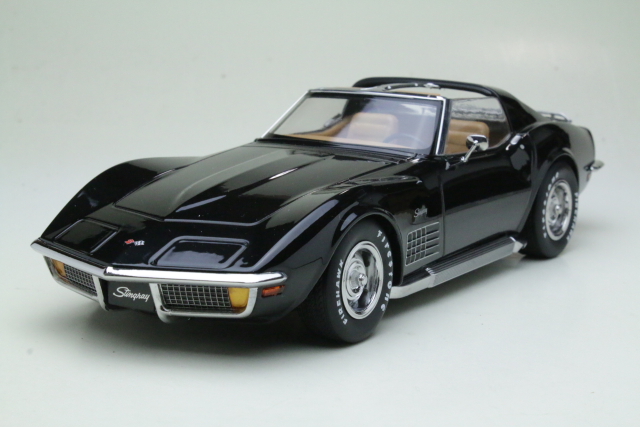 Chevrolet Corvette C3 1972, musta