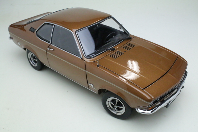 Opel Manta A 1970, ruskea