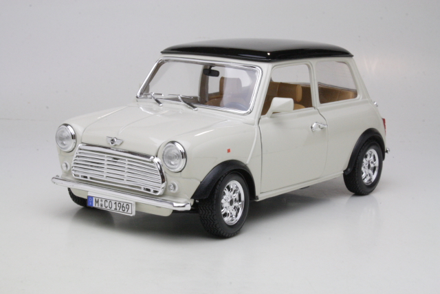 Mini Cooper 1969, white