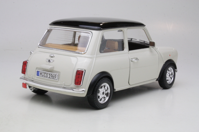Mini Cooper 1969, white
