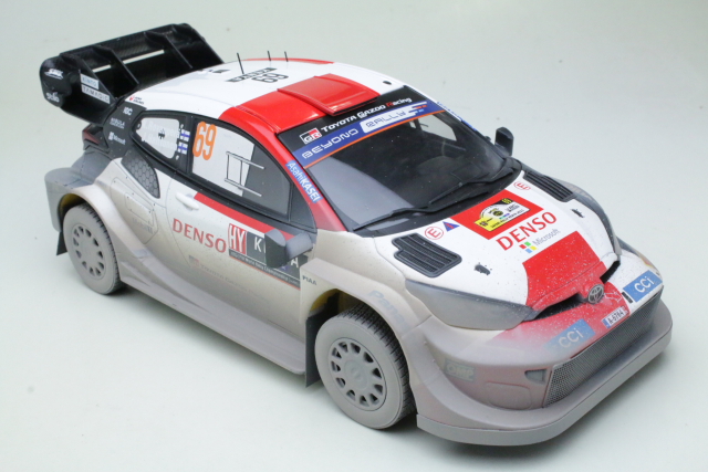 Toyota GR Yaris Rally1, Safari 2023, K.Rovanpera, no.69 "dirty"