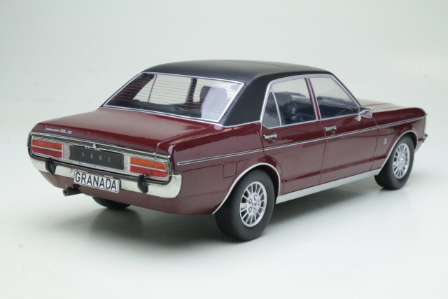 Ford Granada Mk1 1975, tummanpunainen/musta