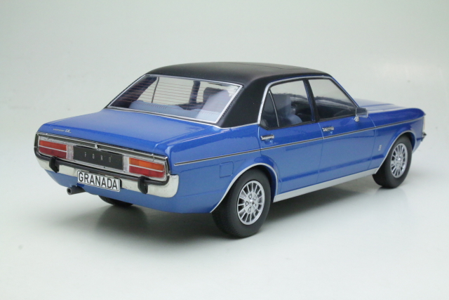 Ford Granada Mk1 1975, sininen/musta