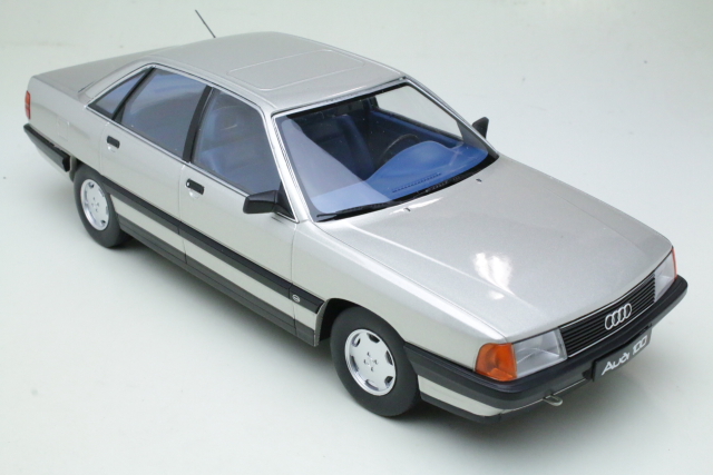 Audi 100 (C3) 1989, hopea