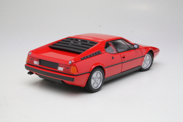 BMW M1 1978, punainen